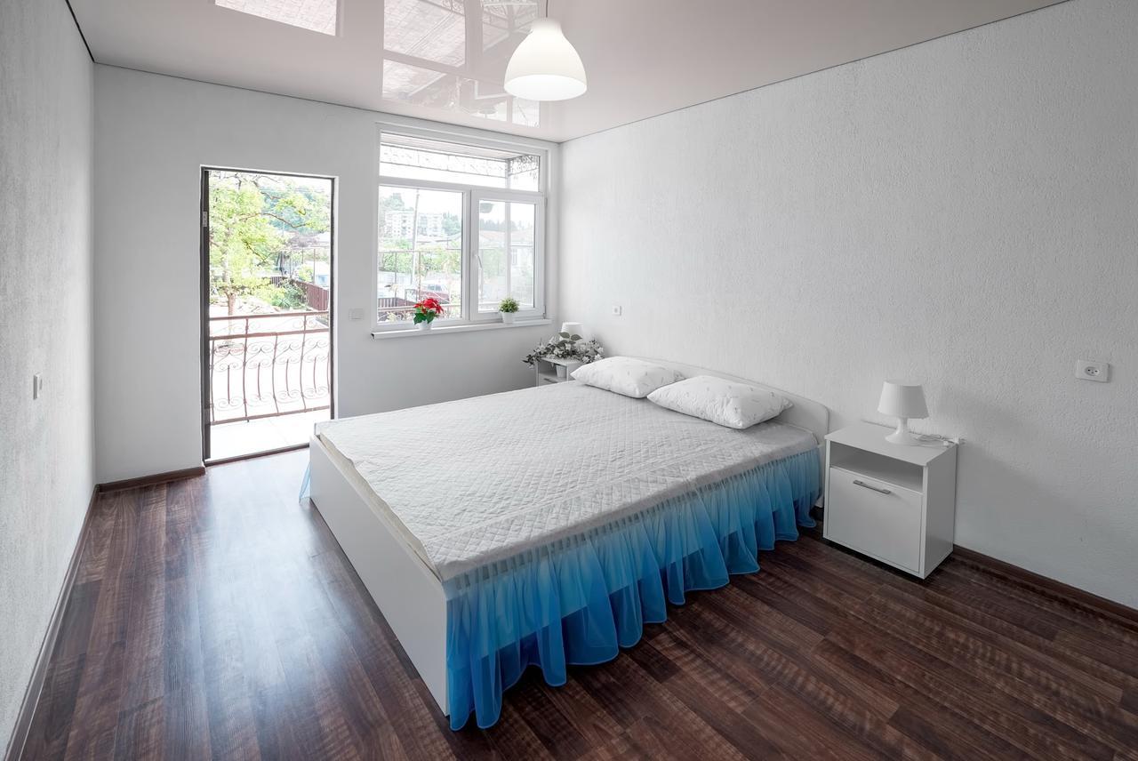 Abkhazia Tali Hotel Sukhumi Ngoại thất bức ảnh