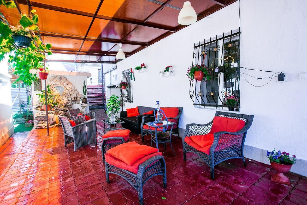 Abkhazia Tali Hotel Sukhumi Ngoại thất bức ảnh