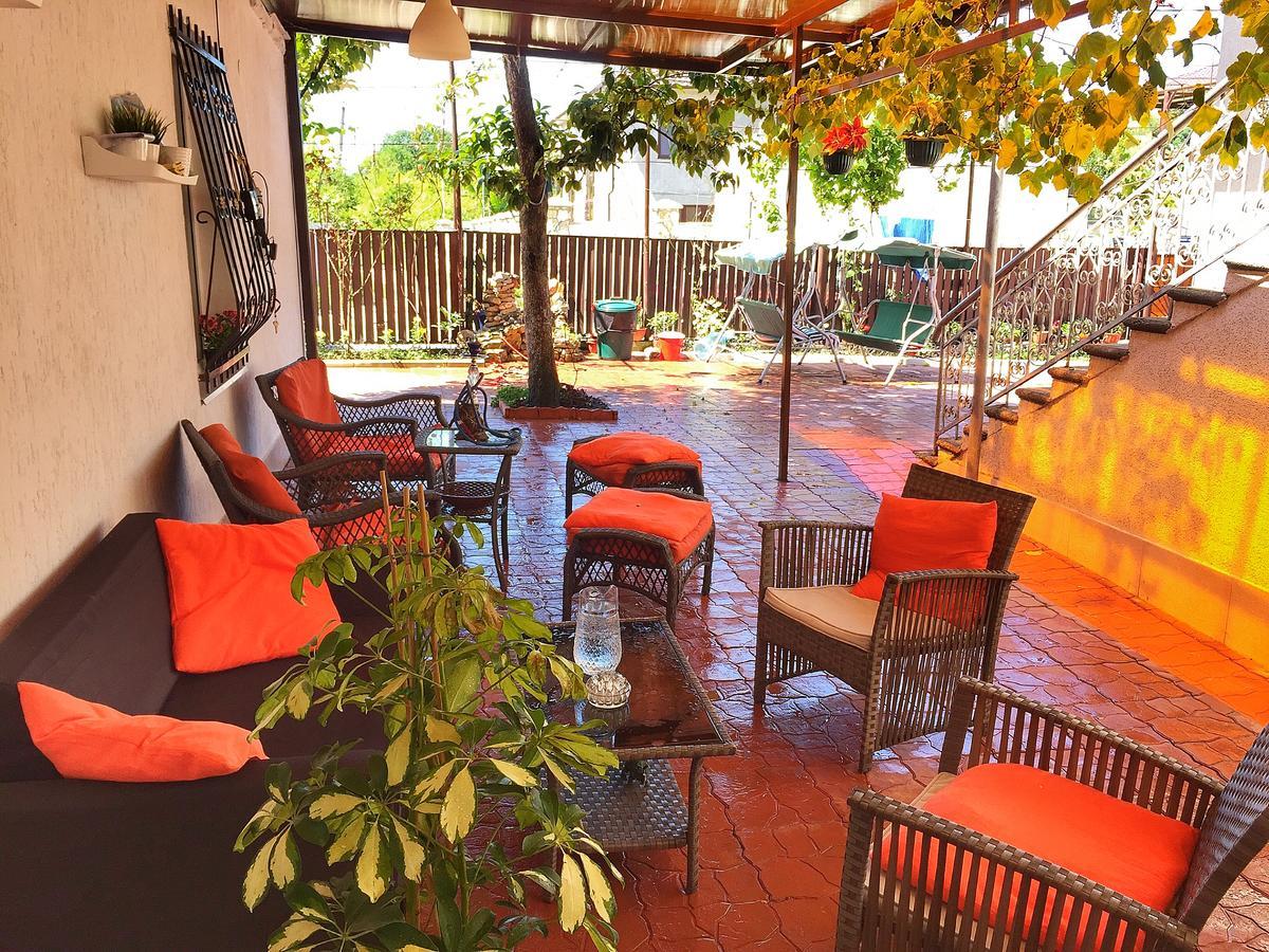 Abkhazia Tali Hotel Sukhumi Ngoại thất bức ảnh